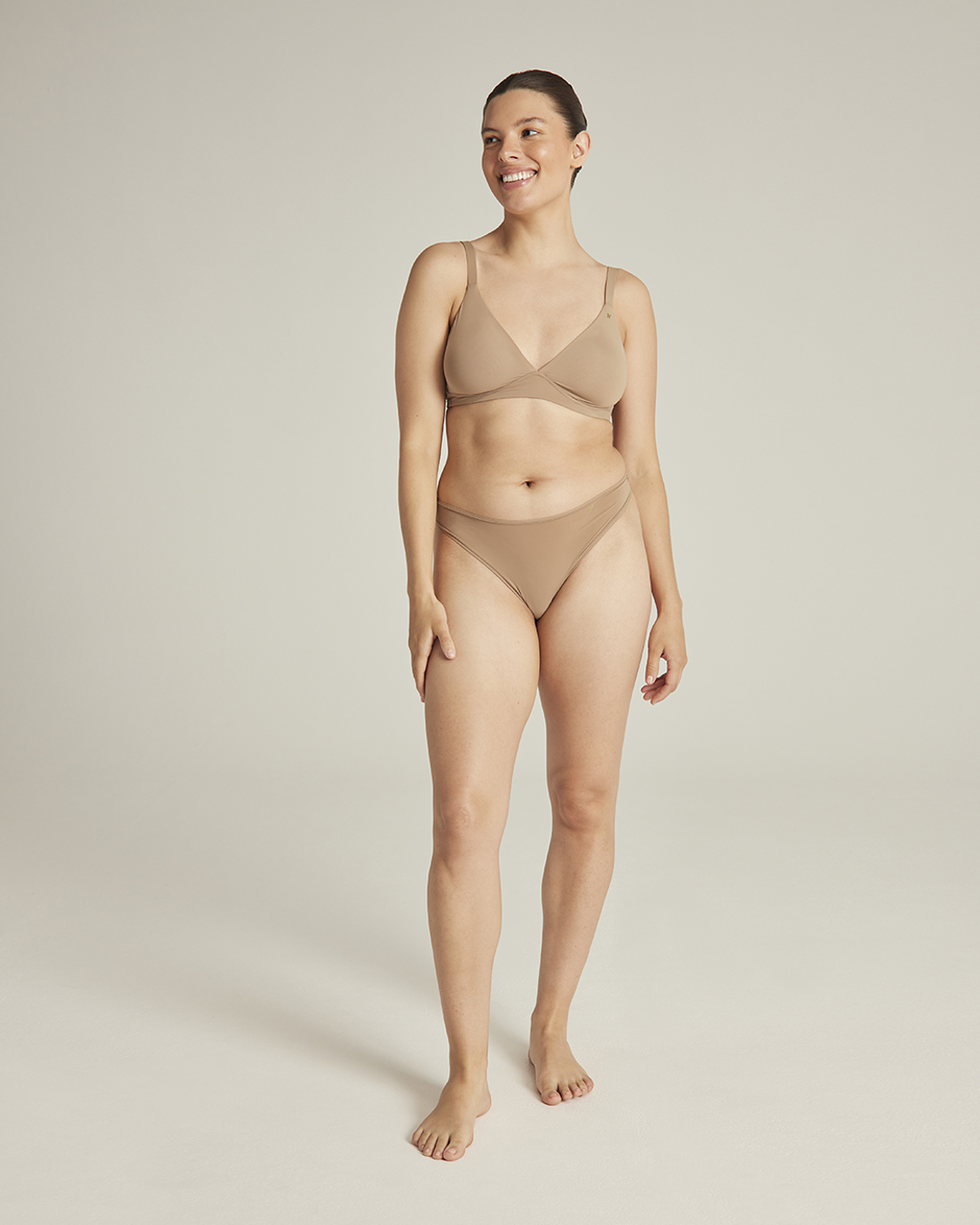 Reggiseno elastico facile / Bare 03