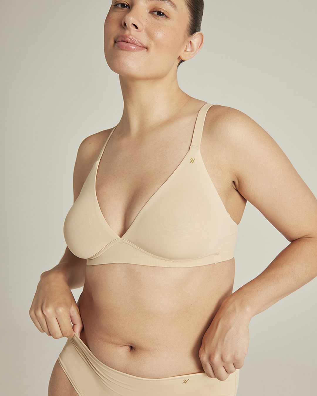Reggiseno elasticizzato Easy Bralette / Bare 01