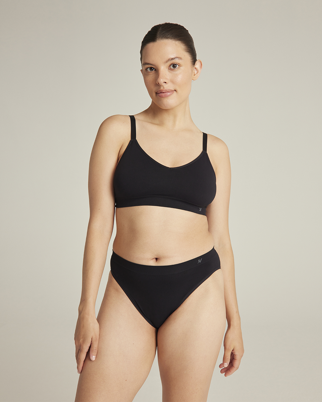 Confezione da 2 bralette / Nero e beige