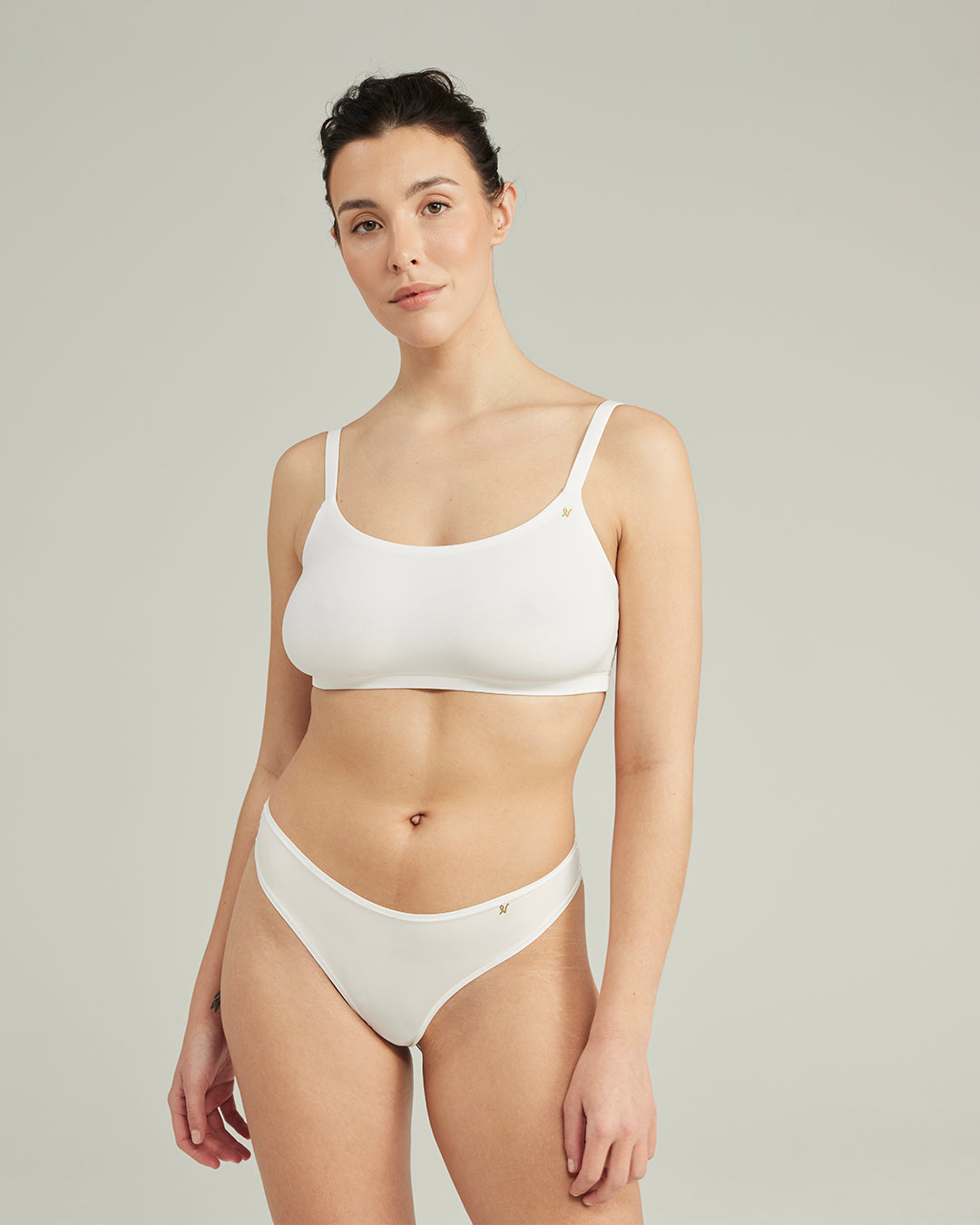 Scoop Neck Bralette / White