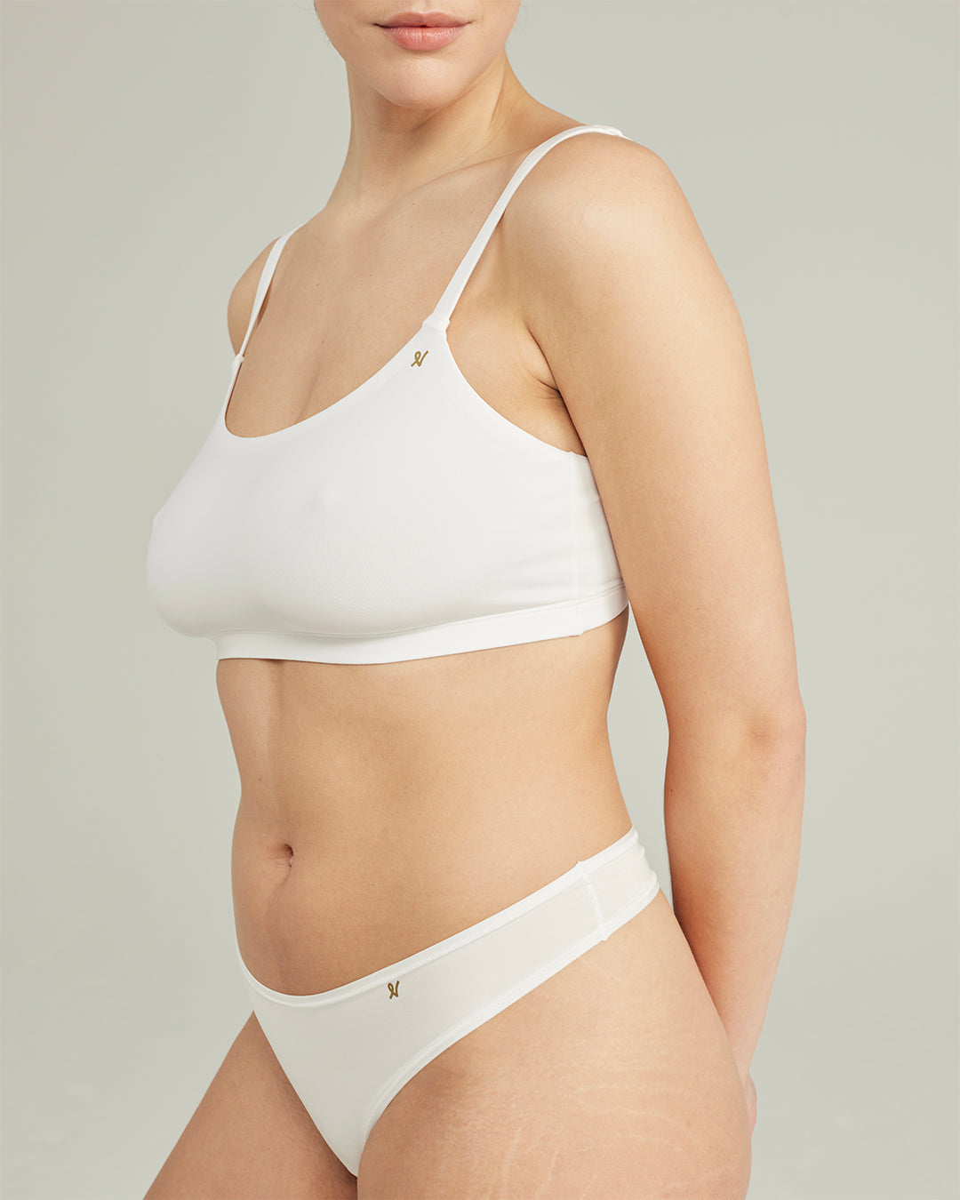 Scoop Neck Bralette / White