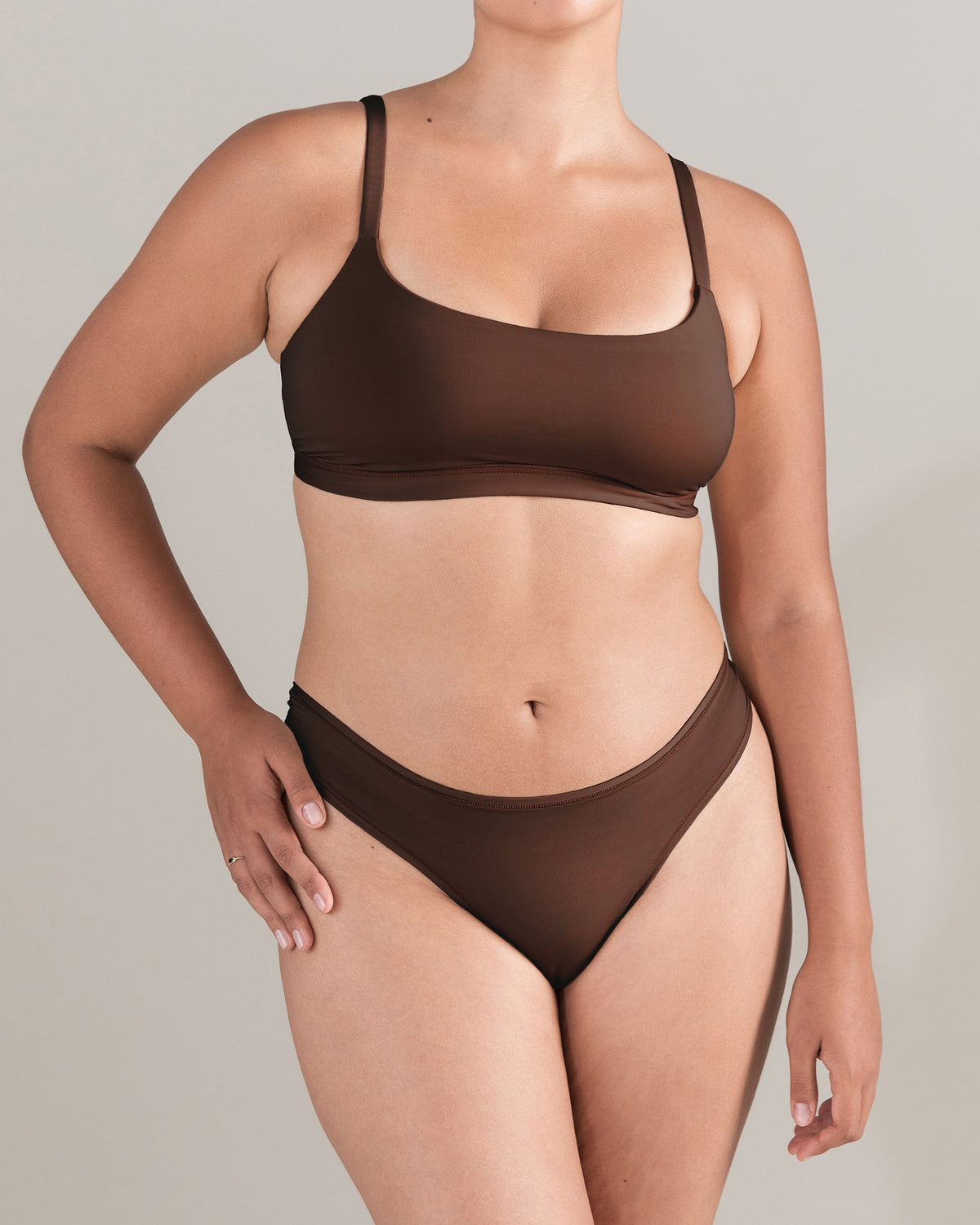 Dipped Thong / Bare 07