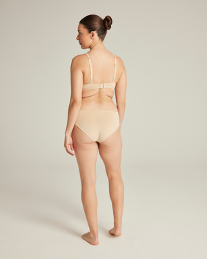 Slip bikini a vita media / Bare 01